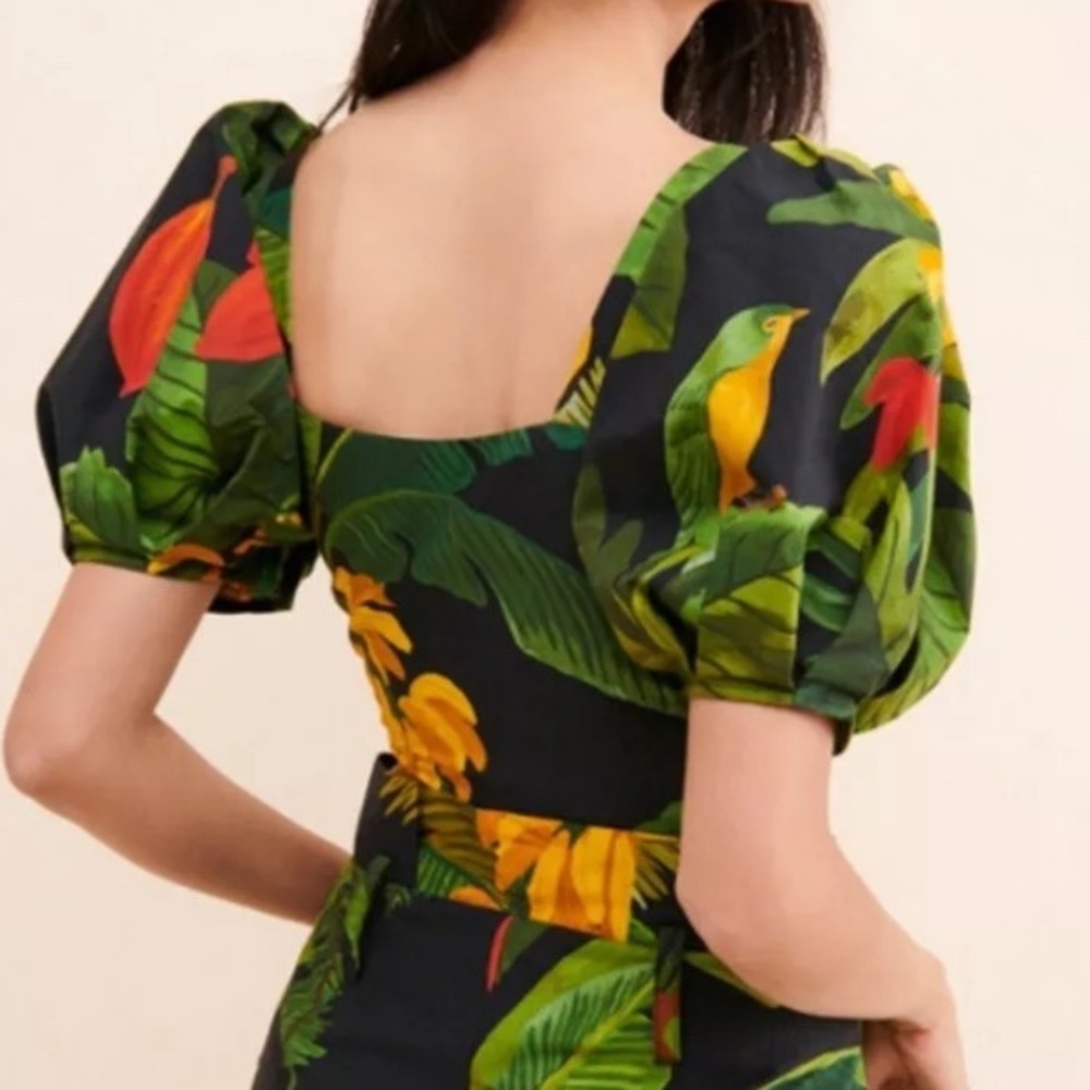 🆕 Farm Rio Cocoa Forest Tropical Print Cropped Button Down Top Size M - Picture 7 of 16